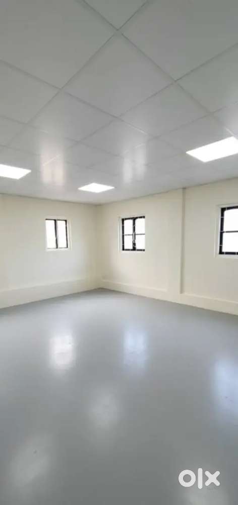 Bar and Restaurant available With Lisence