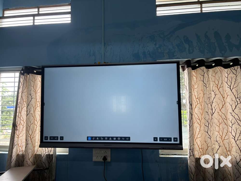 Digital interactive board