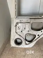 Swift vdi disel 2014 Driver sid door