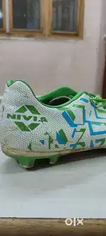 Football shoes