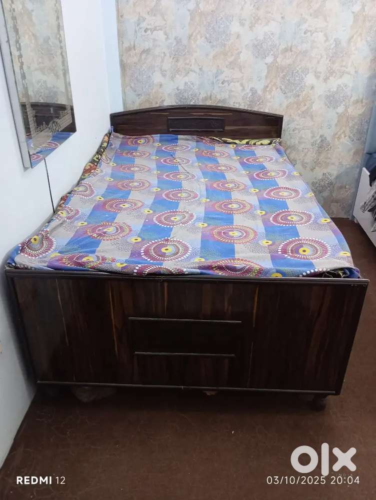 Single bed