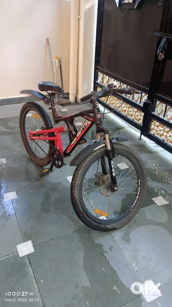 Cycle  very good condition 10 से 15 साल के बच्चे के लिए फिट साइज है