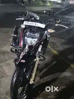 Apache RTR 200 4v