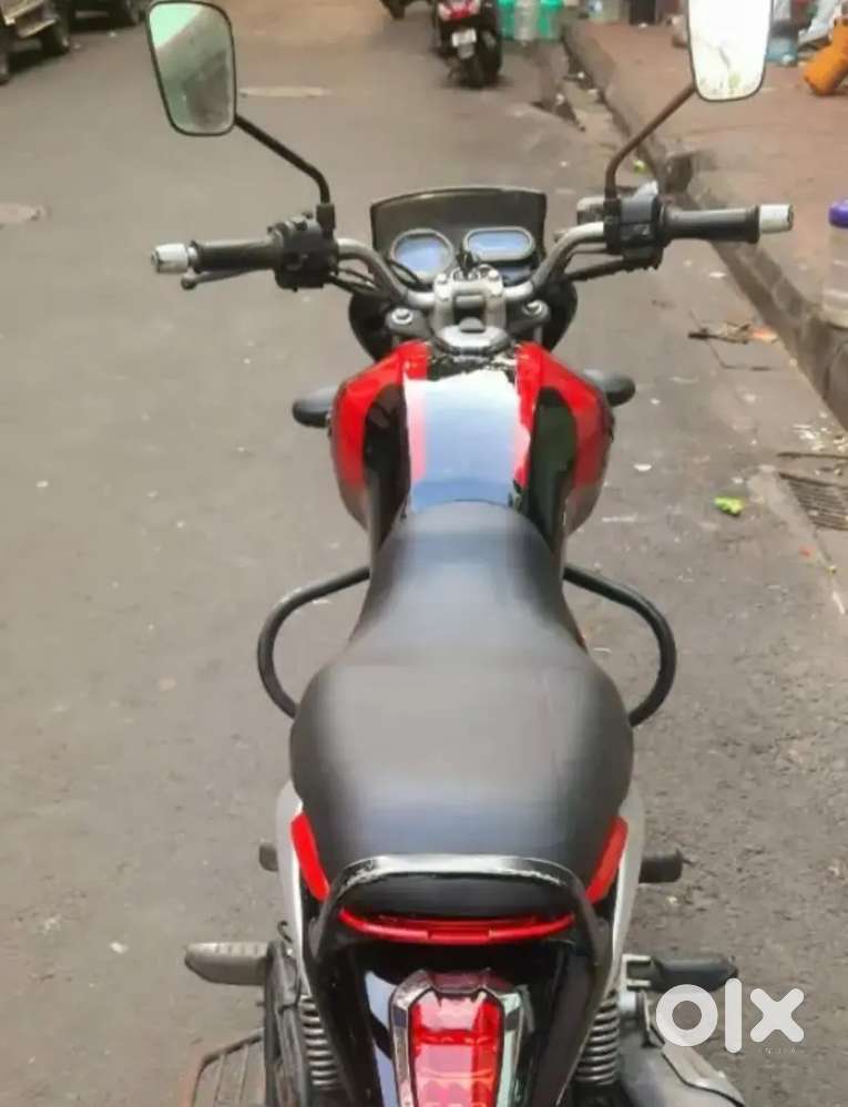 Good condition Bajaj V15 vicrant