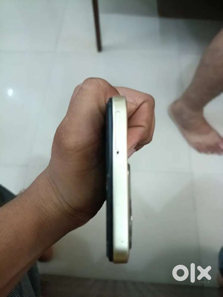 Vivo y35 phone