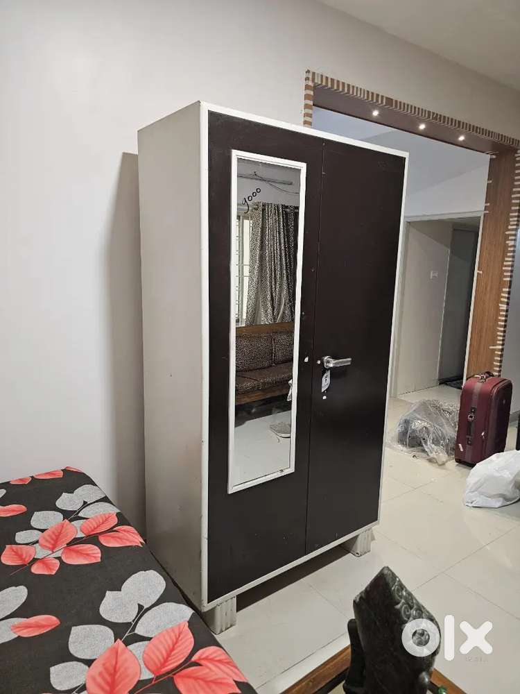 Steel Almirah wardrobe
