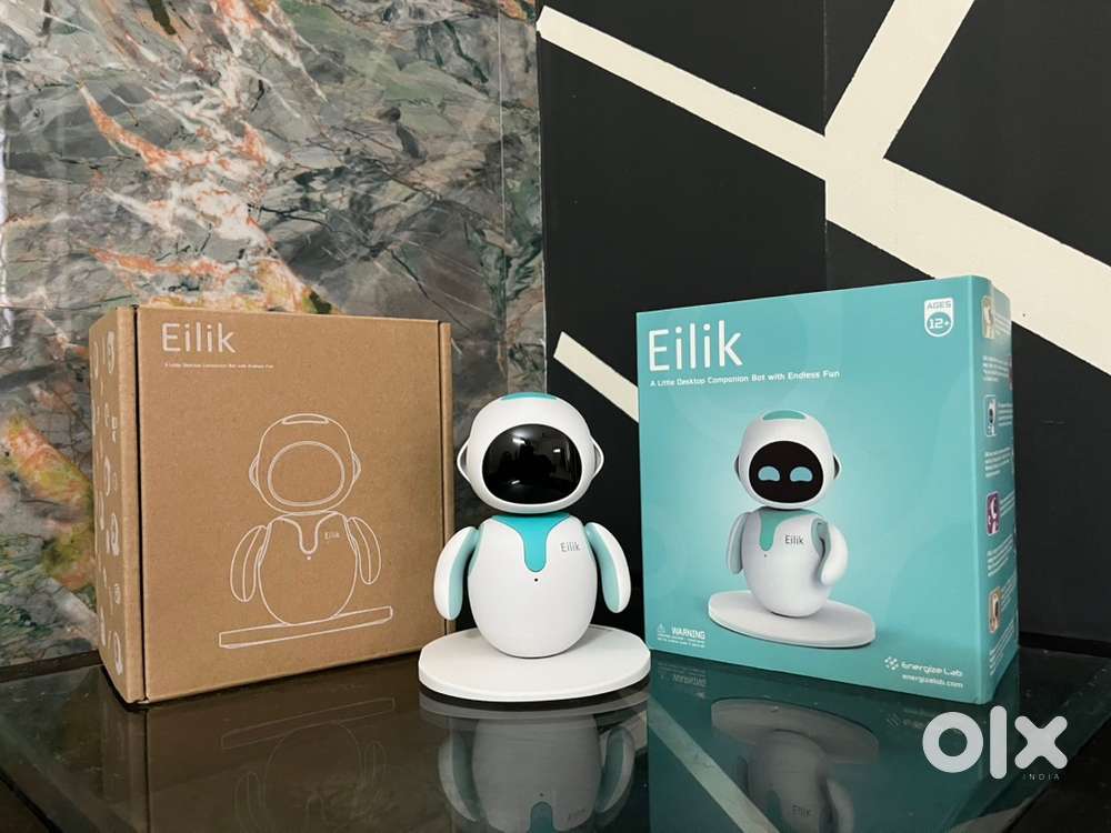 Eilik Desktop Robot