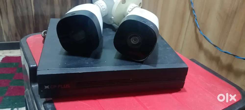 4 channel dvr sell with 500gb hard disc and 2 camera