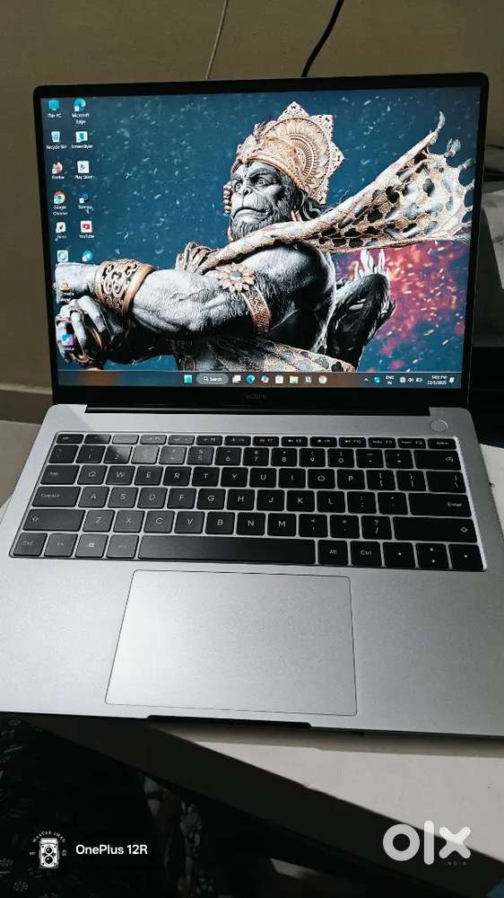 Realme BookPrime 8/512 Windows11 (1.2 year used)