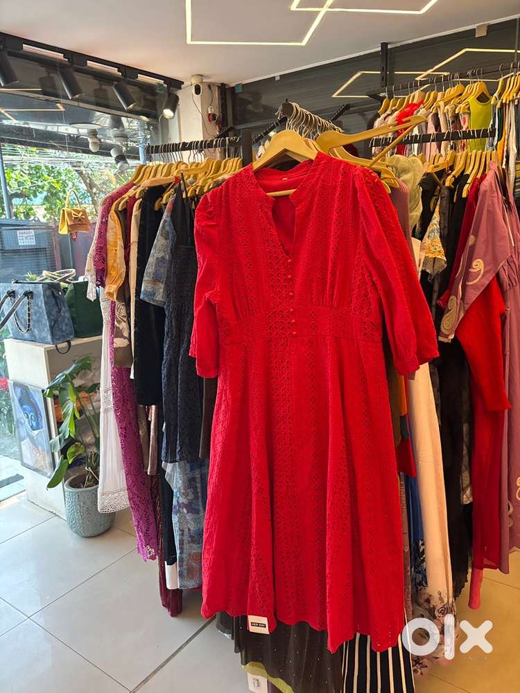 Sales girl with good communication skills