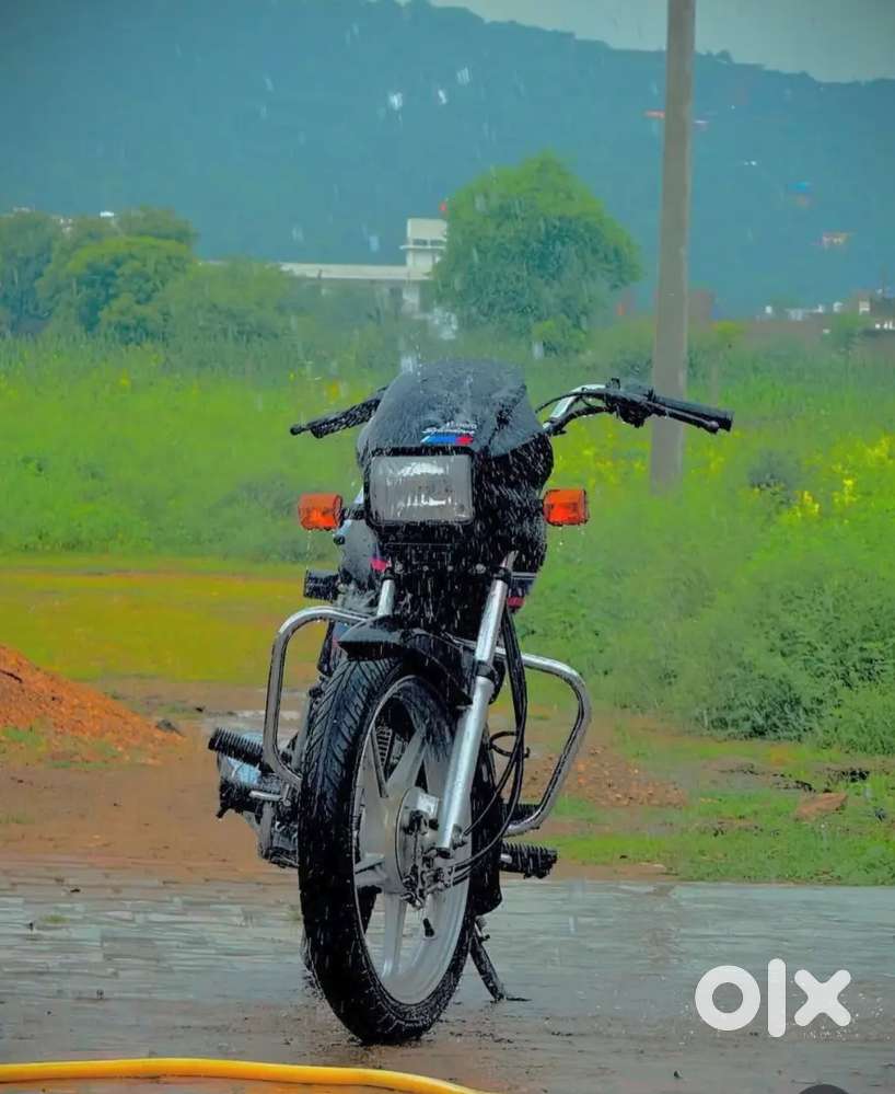 New bike only 7 month old 5000 running