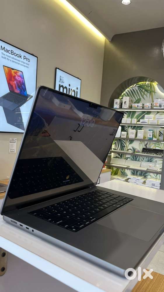 MACBOOK PRO A2485
