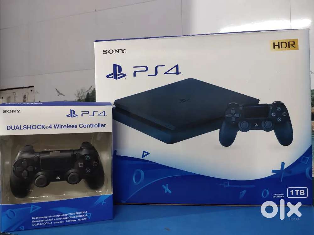 Ps4 Silm  PlayStation 2tb version 12.02 with 40games
