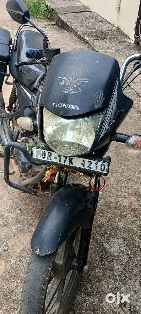 Urgent sell my Honda Shine bike