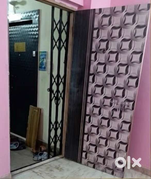 Flat ready for SALE in Picnic Garden