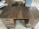 Table - Computer desktop