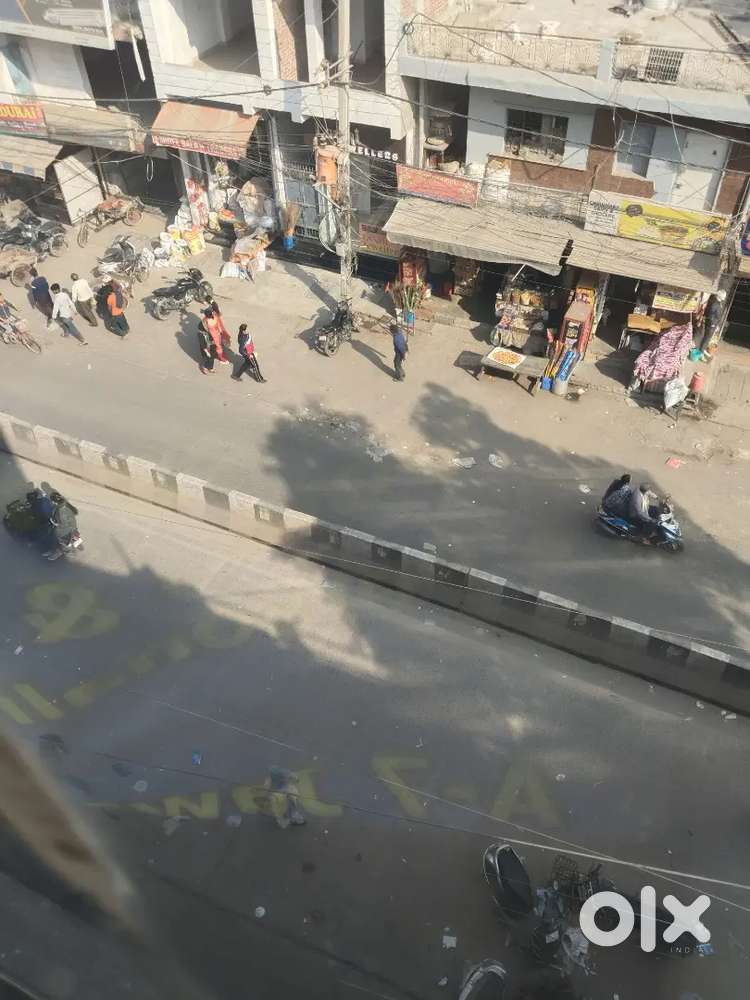 Office space main road devli