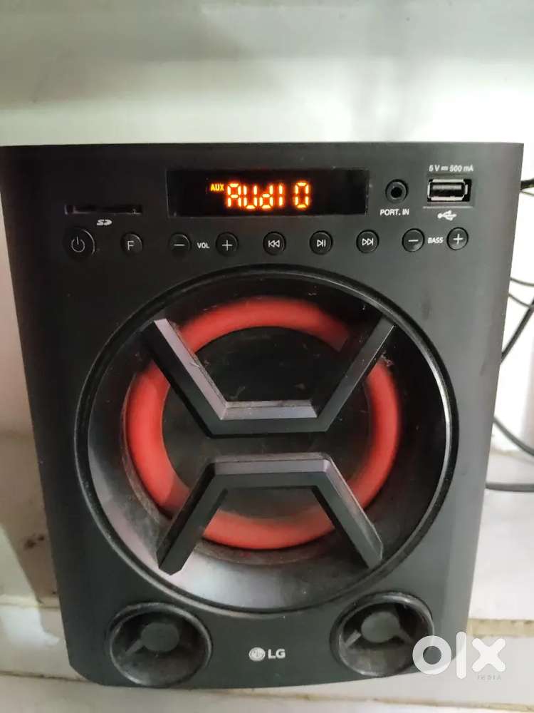 LG Home theatre 2years old full condition