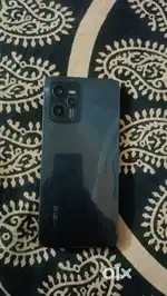 2.5 year old Realme C35