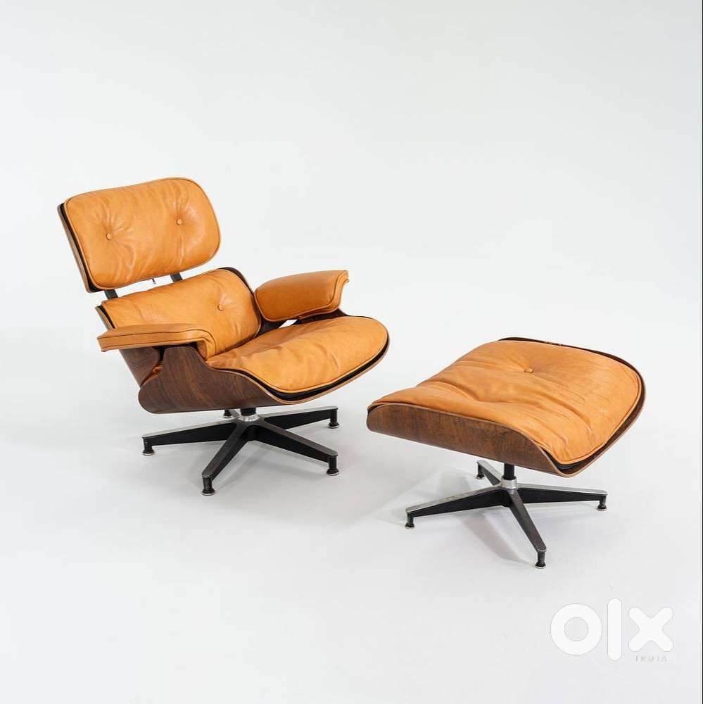 1962 Herman Miller Eames Lounge Chair and Ottoman in Rosewood w/ Cogna