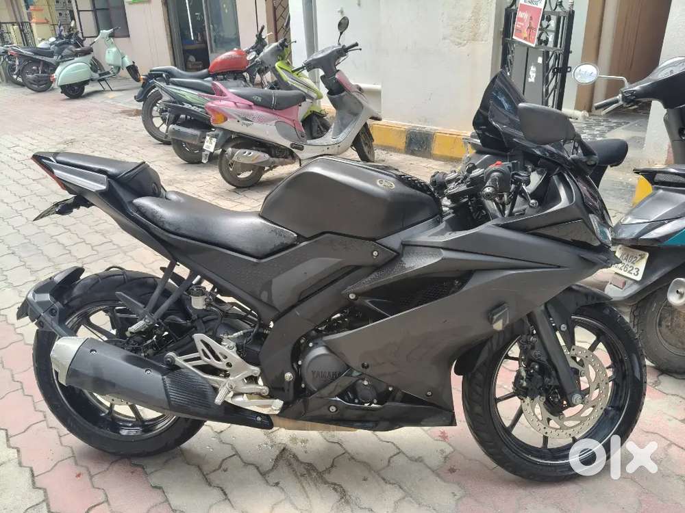 R15 v3 dark knight