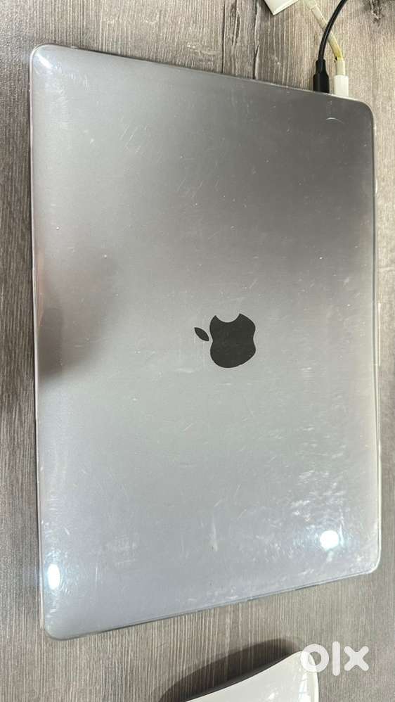 Apple Macbook Air M1 13 inch 256Gb  SSD and 8 GB Ram