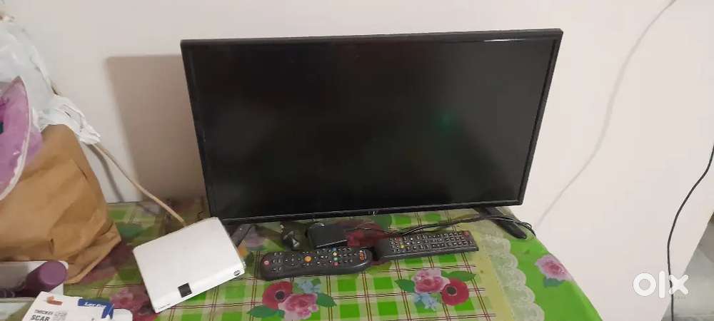 TV along with videcon set top box and dish antena