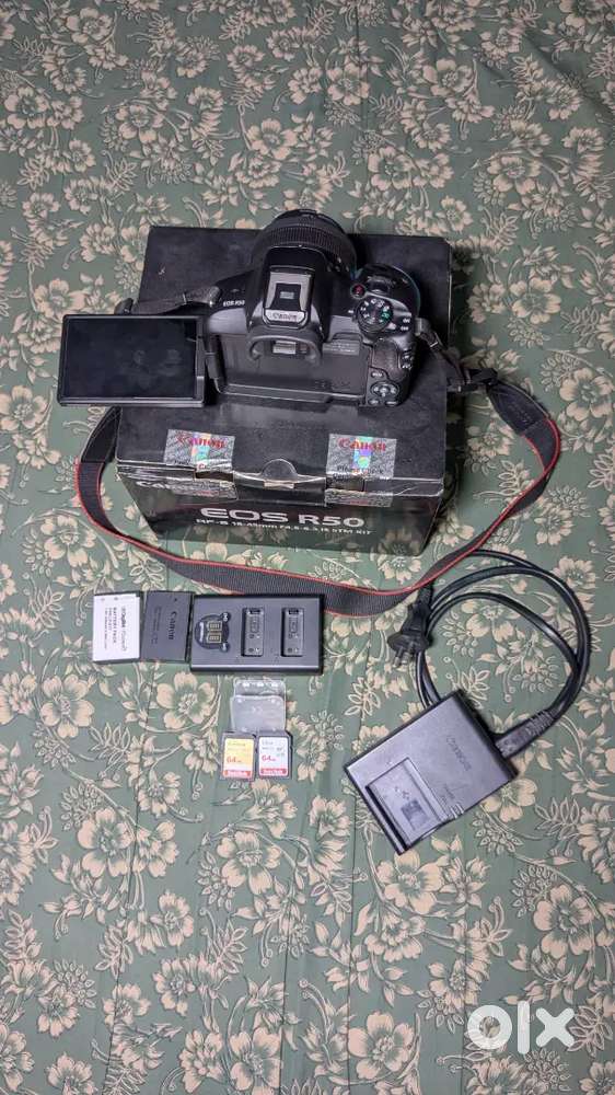 Canon R50 with RF 18-45mm