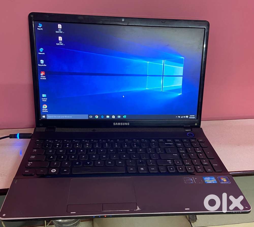 LAPTOP SAMSUNG