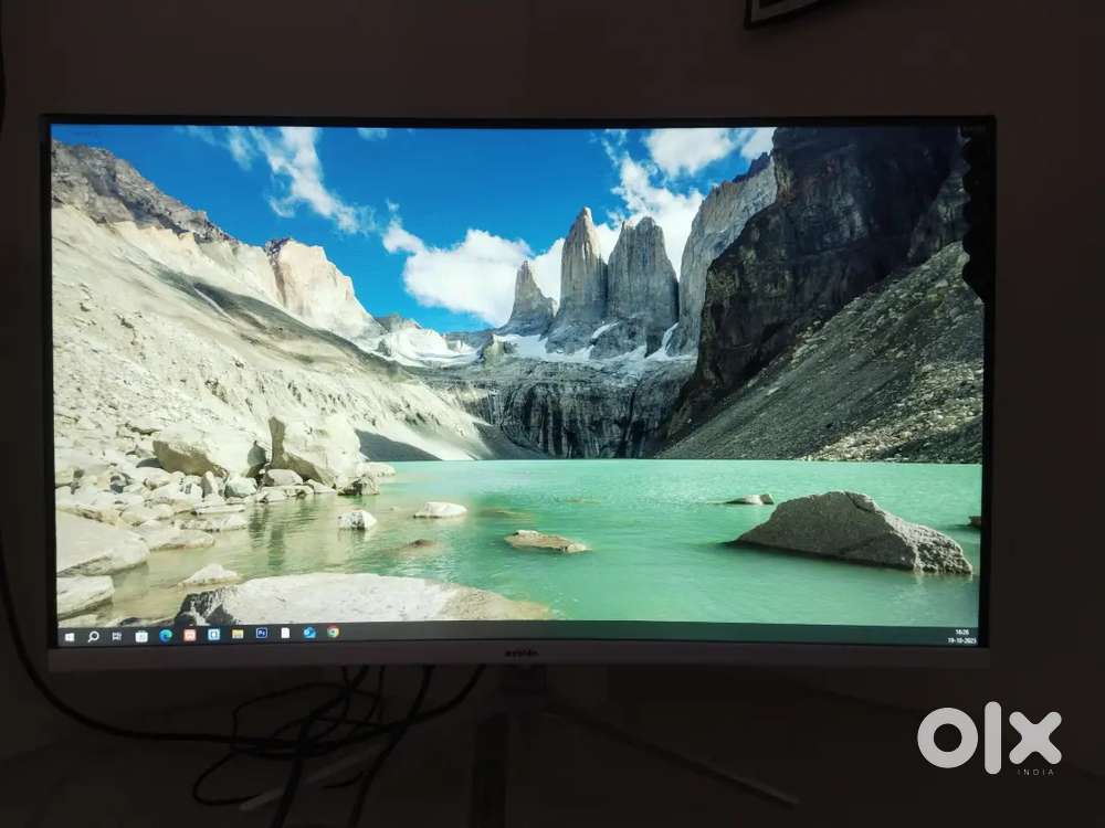 32inch Zebion Monitor curve model