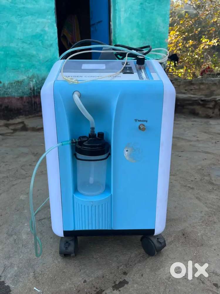 Oxygen & nebulizer machine 2 months old