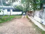 9.5 cent land for sale near Vennala Ernakulam