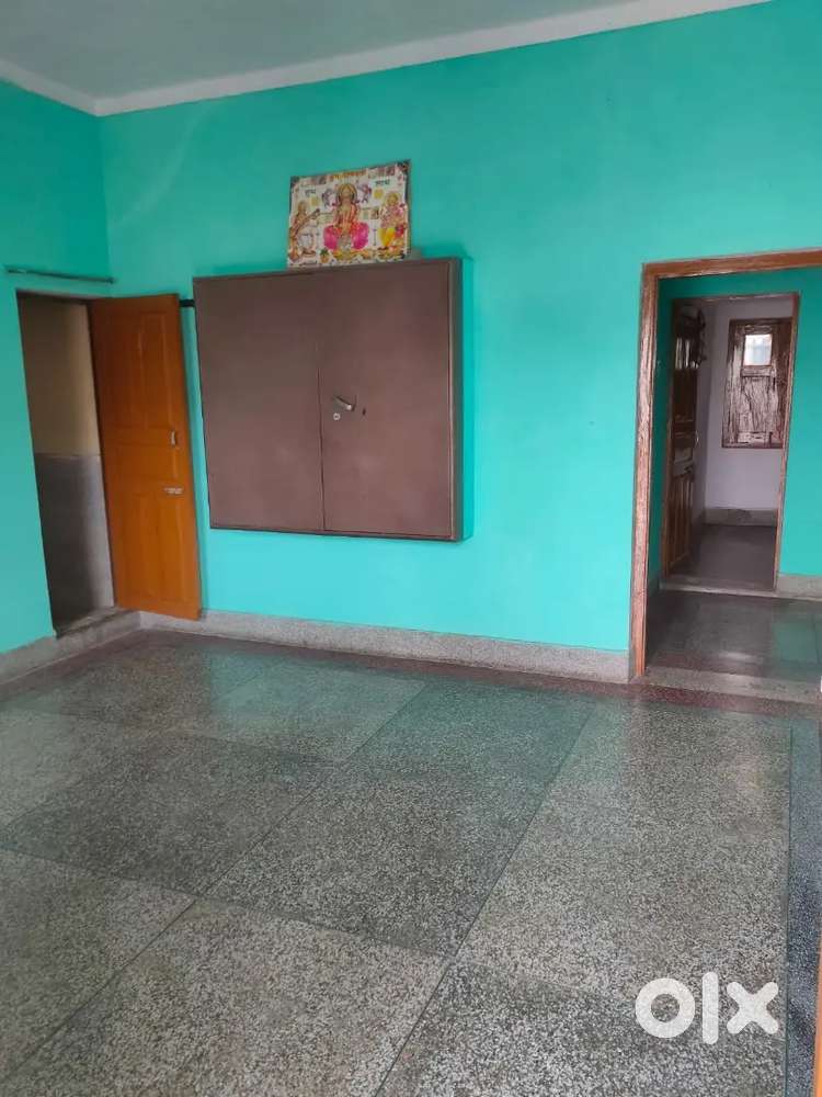 2 bhk room for rent