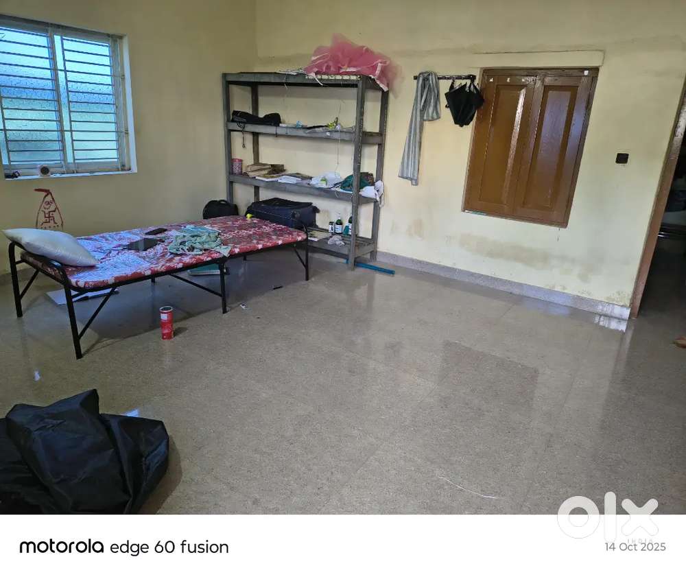 Room rent  available for boys preparing for competitive exams.