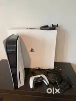 Sony PlayStation 5 (PS5) Disc Edition Like New + Games + Freebie
