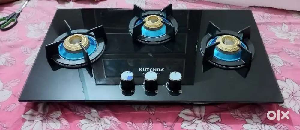 1 Year Old, under 5 years Warranty, Branded Kutchina Premium Hobs