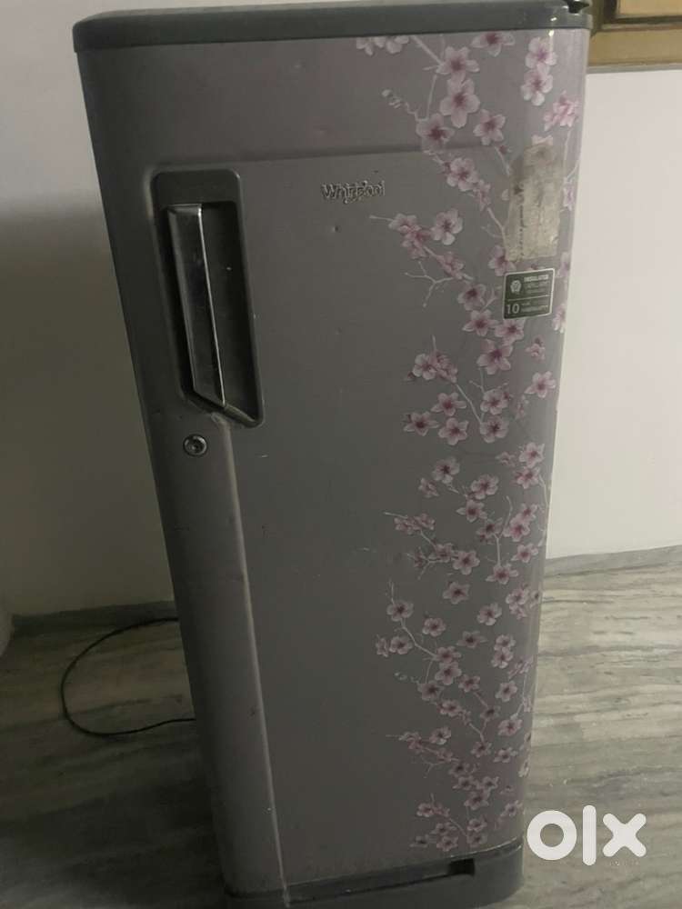 Whirpool ref is good in condition