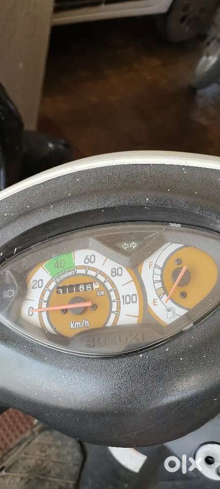 Good condition one hand used 2nd woner