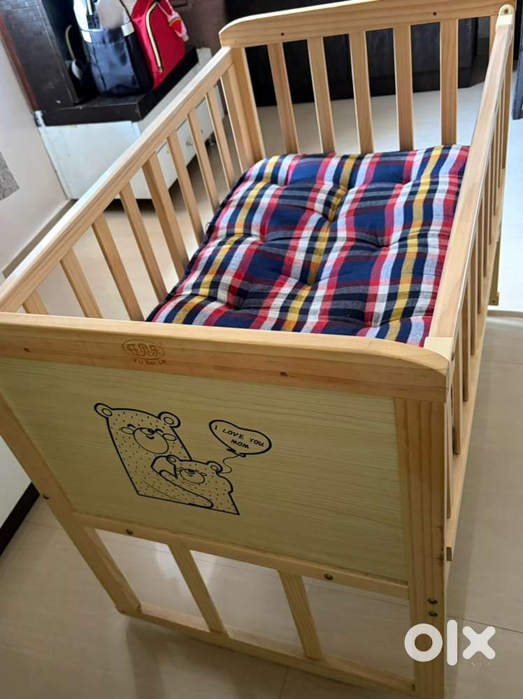 Premium Baby Cot (HunyHuny) with Mattress – Barely Used