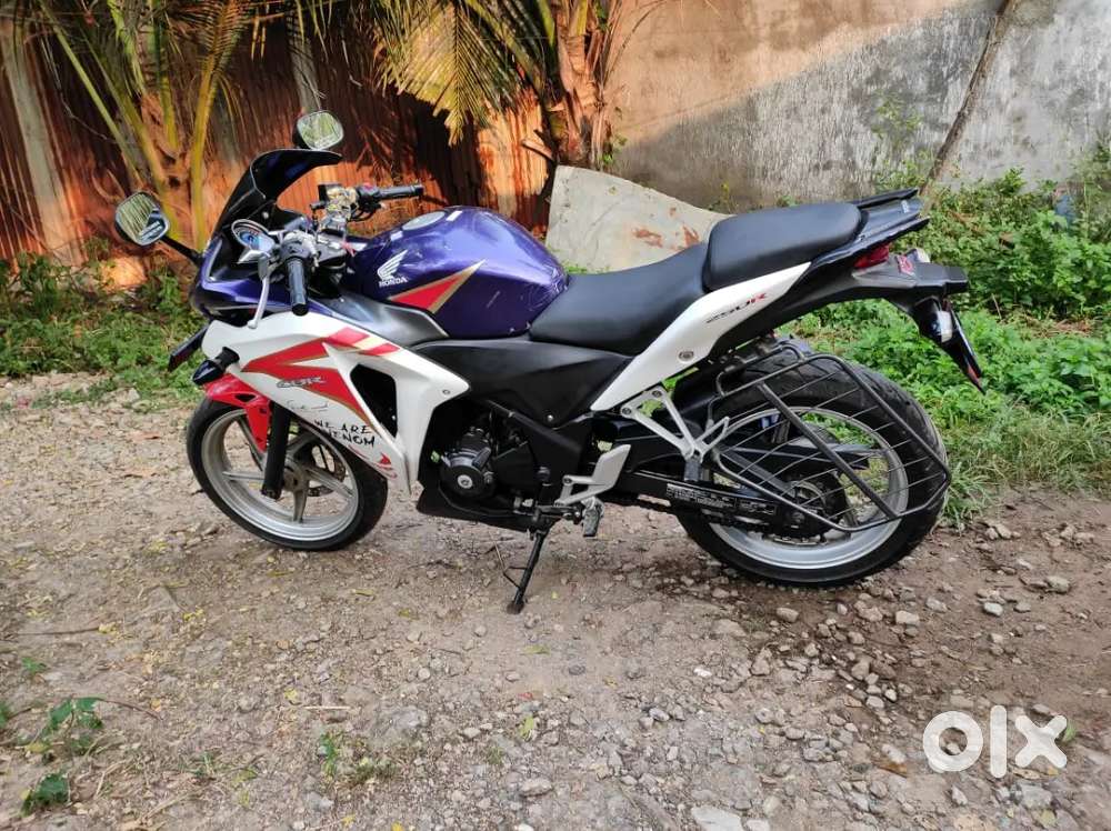 HONDA CBR250R LIMITED EDITION.