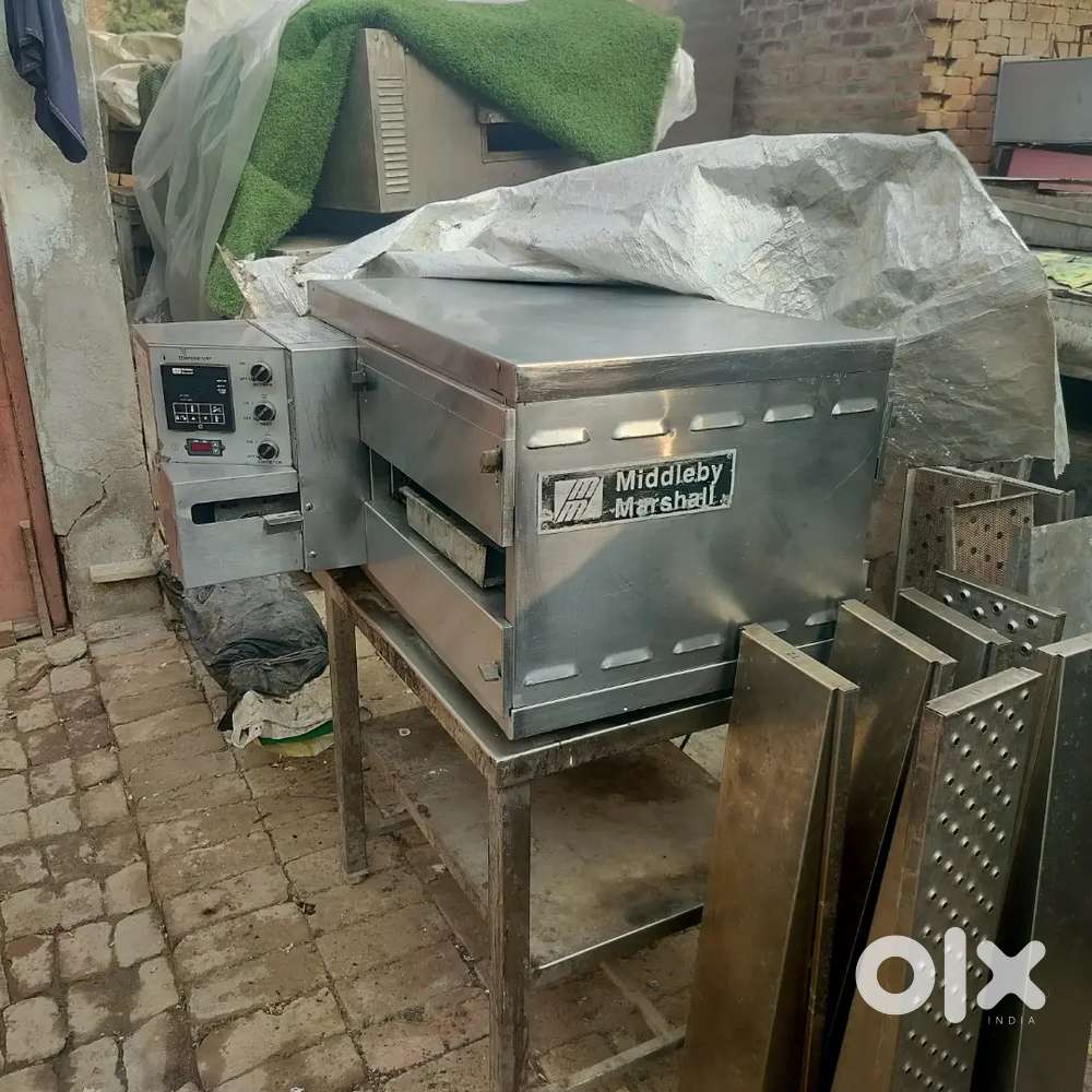 Pizza oven Middle by Marshall