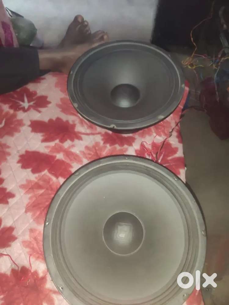 Pi audio 400 wat bass mein 1000 Pi audio