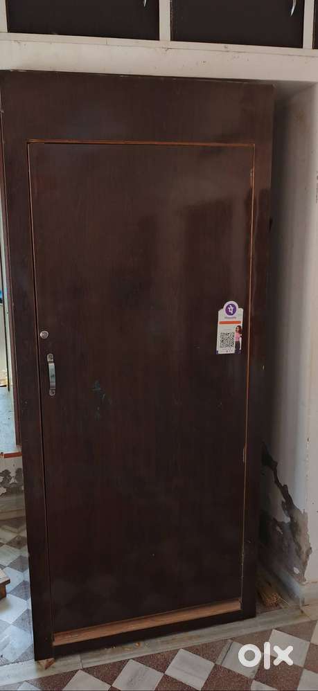 Wooden salmai aalmari