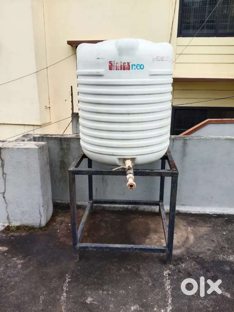 Syntex with stand