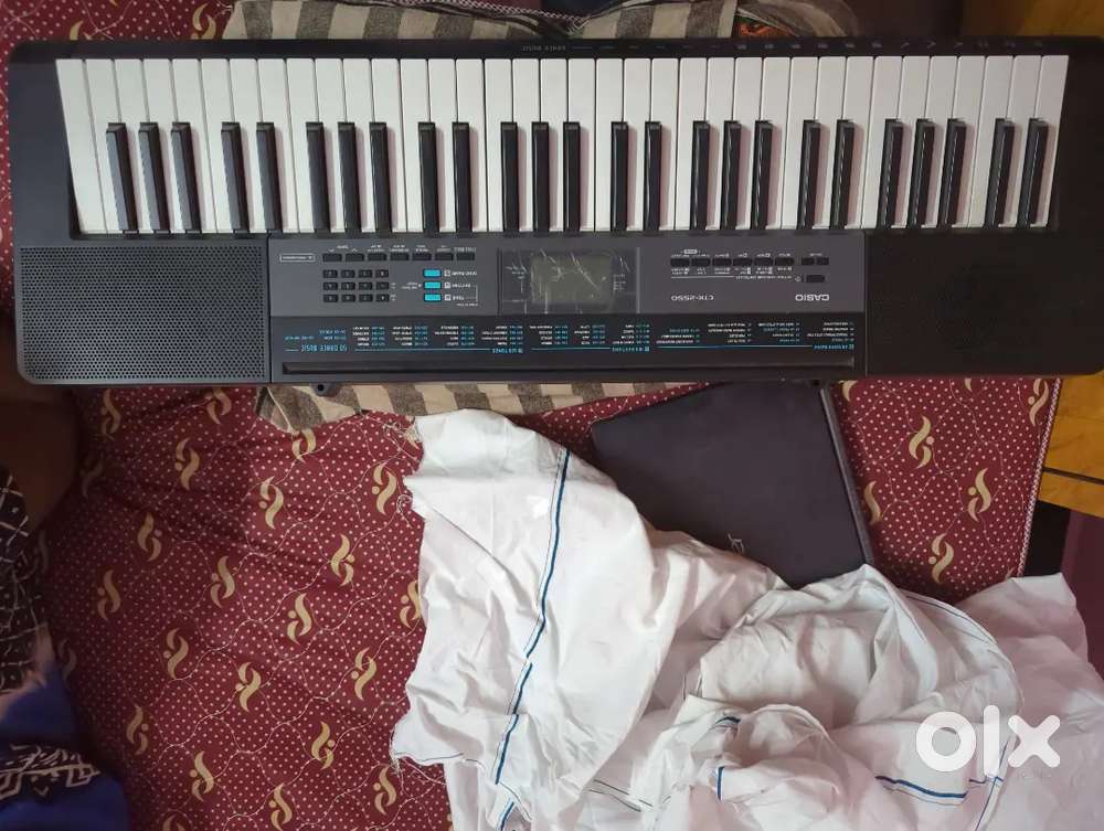 Casion CTK 2550 keyboard with cover in good condition and warranty