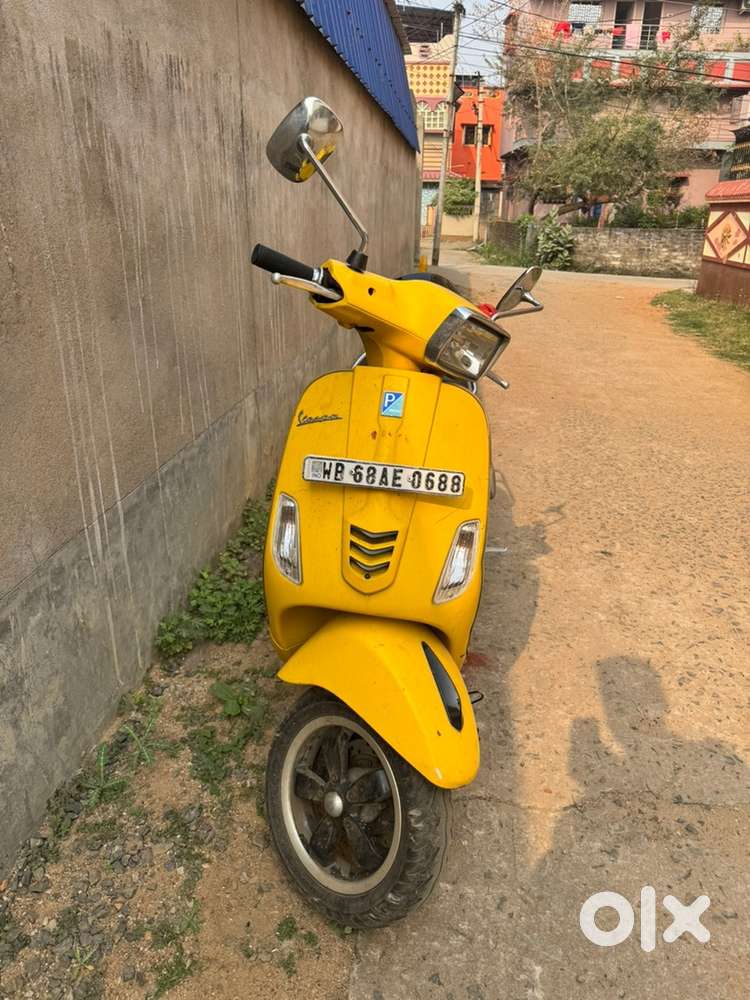 Vespa Scooty