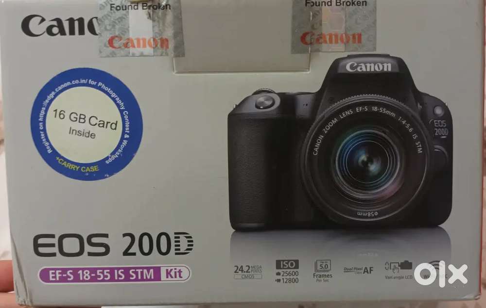 Canon EOS 200D