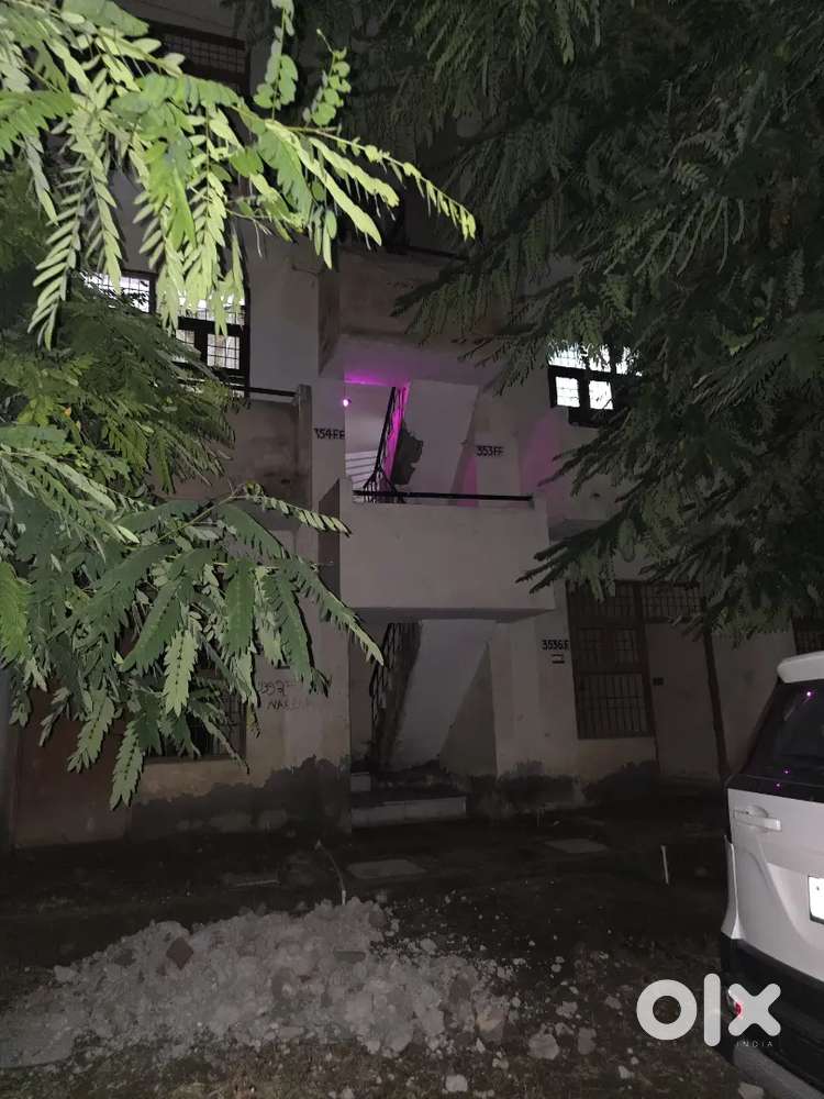 2 flats of Housing board in sonipat Sec 8 Parsavnath