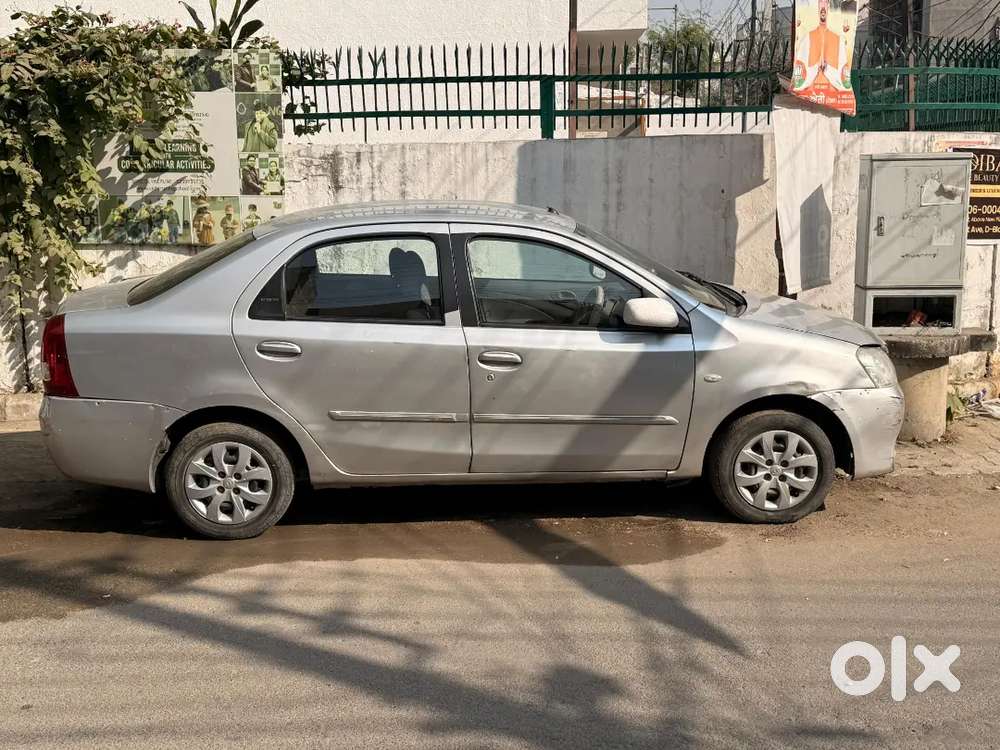 Toyota Etios 2011 Petrol Well Maintained