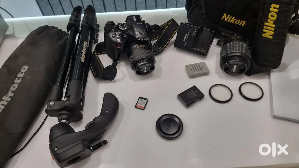 Nikon D5200 with Manfrotto Tripod